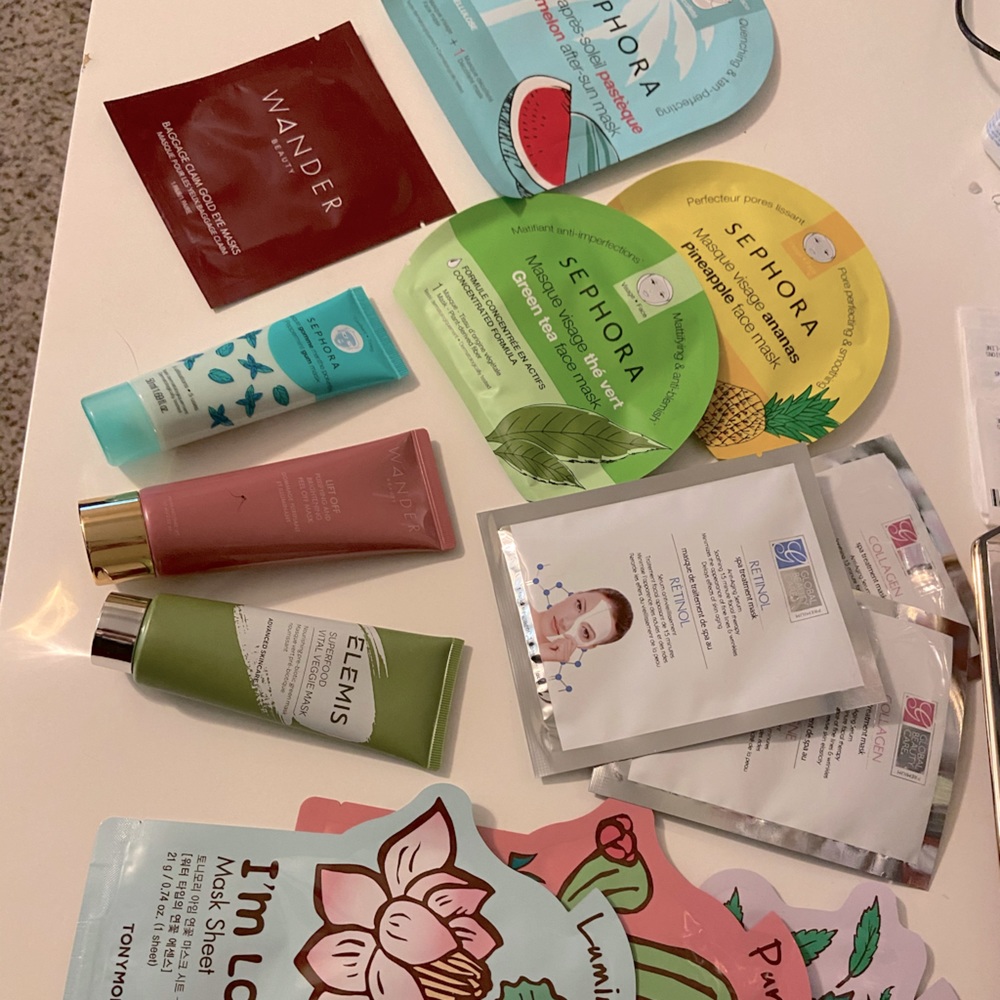 Face mask bundle.